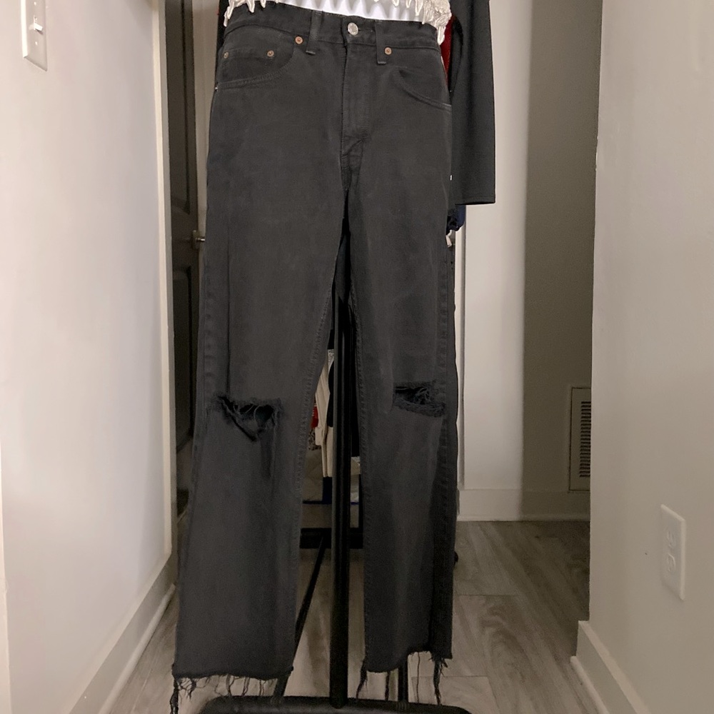 Levi’s Ripped & Lightly Distressed Pants